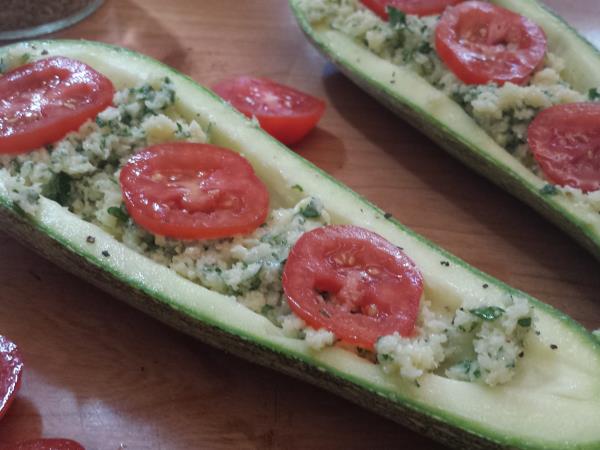 Polnjene bučke za žar ali pečico